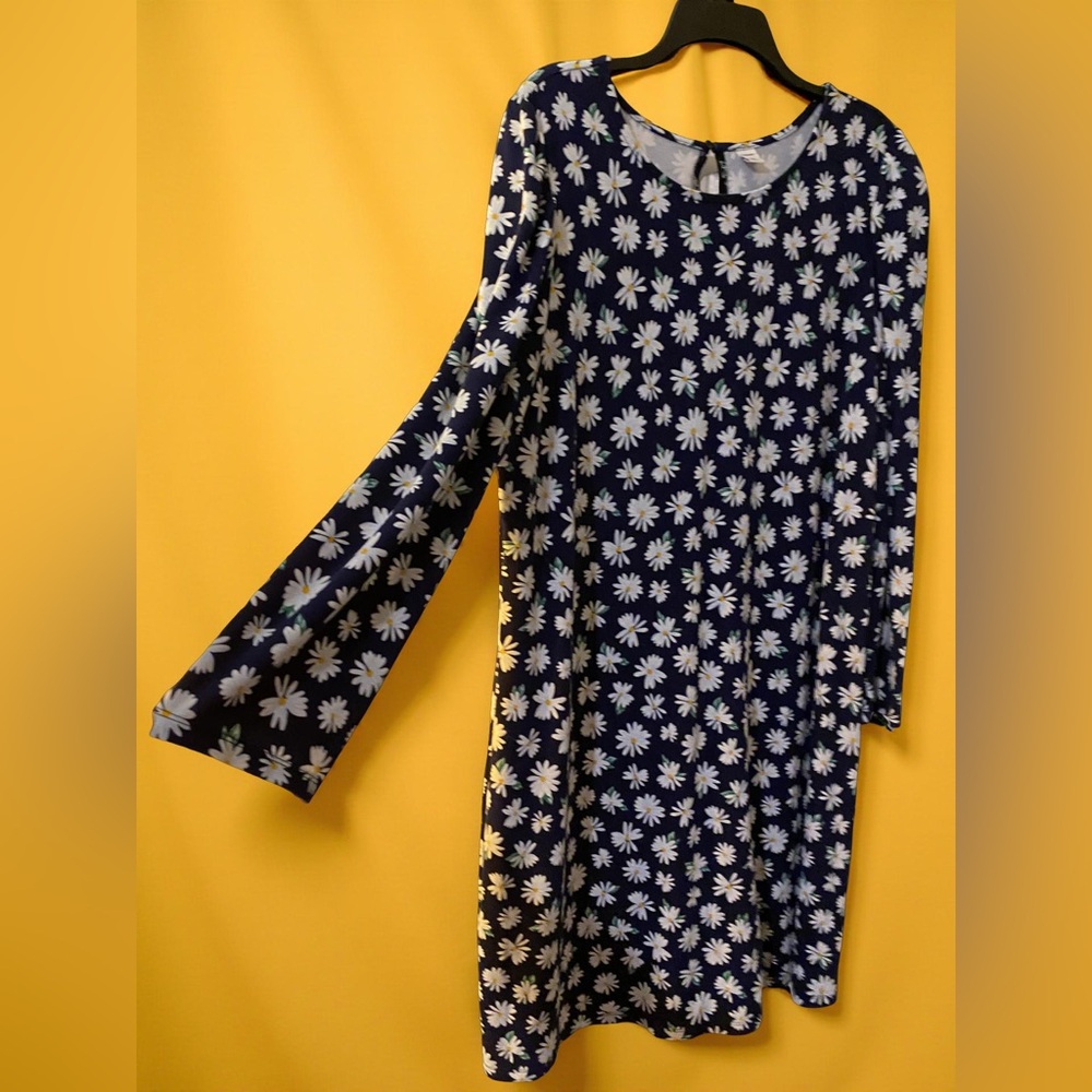 Old Navy Floral Long Sleeve Dress - Picture 2 of 4